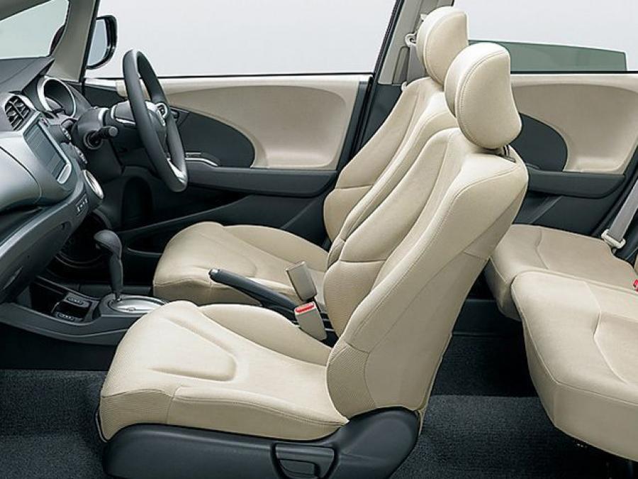  Honda Fit 2009 года  (фото 18 из 31)